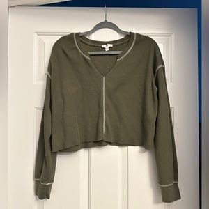 BP SPLIT NECK THERMAL CROP TOP SIZE L